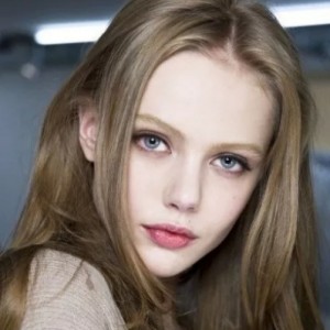 胶原蛋白填充鼻唇沟