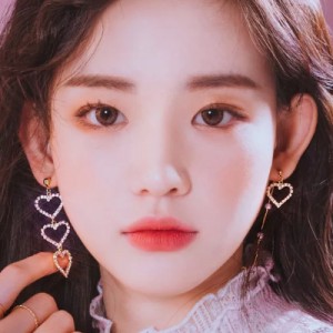 黑脸娃娃缩毛孔